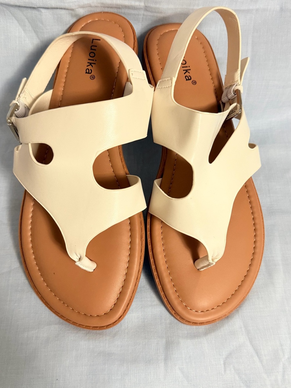 Luoika White Flat Strappy Sandals 8.5 extra wide